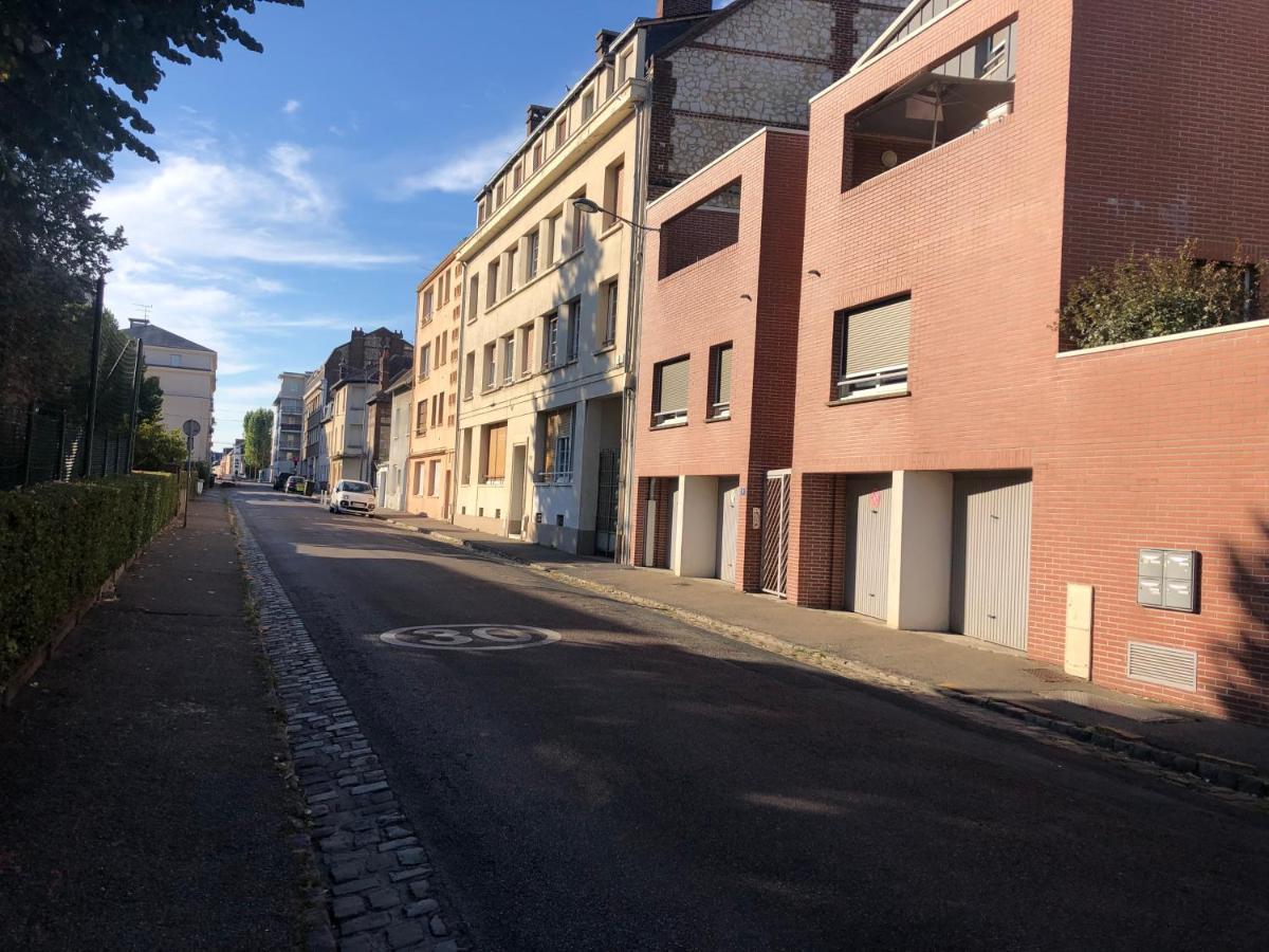 #Lindustriochampetre Free Parking, Bien Situe, Spacieux, Proche Clinique รูออง ภายนอก รูปภาพ